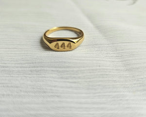 "444" Ring