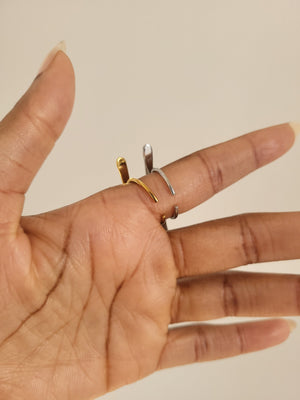 Wavy Baby Geometric Ring Set