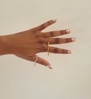 Wavy Baby Geometric Ring Set
