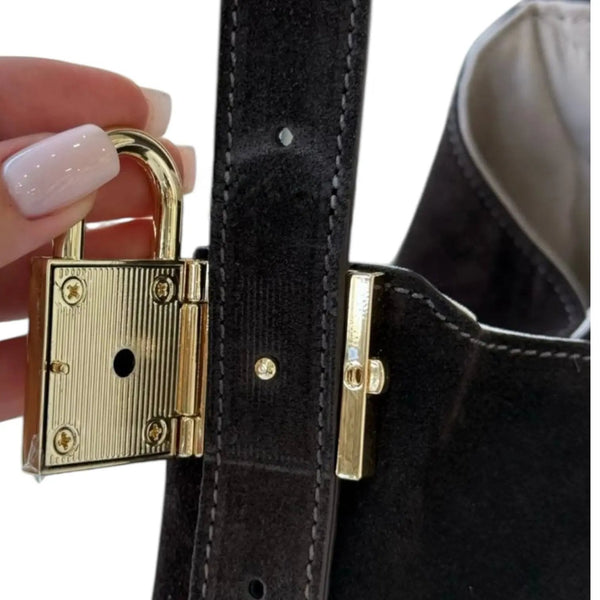 THE ELIZABETH SUEDE BUCKET BAG thebagicon