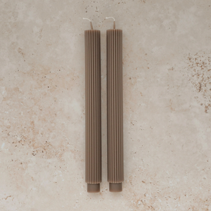 taupe-roman-taper-candle-soy-beeswax-vanilla-santal-2