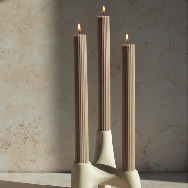 taupe-roman-taper-candle-soy-beeswax-vanilla-santal-3
