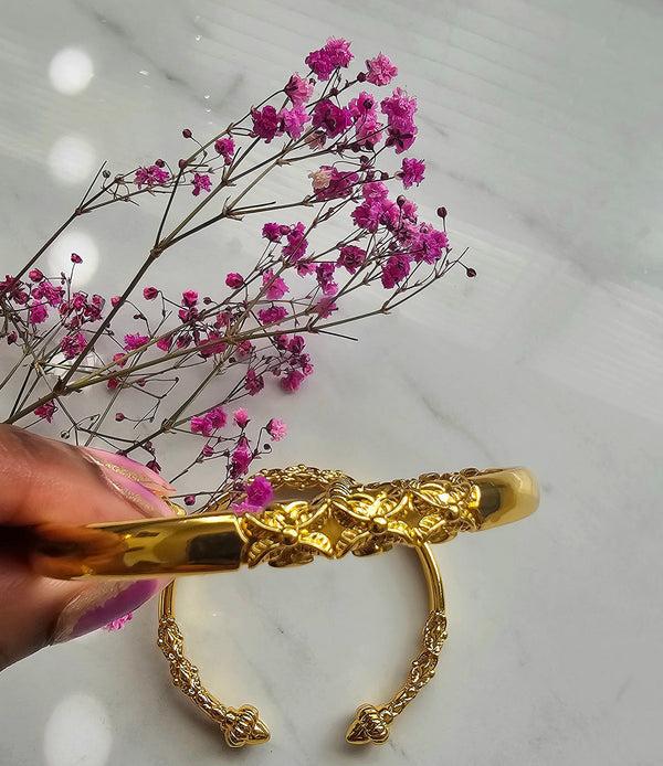 "Divine Feminine" Bangle Set